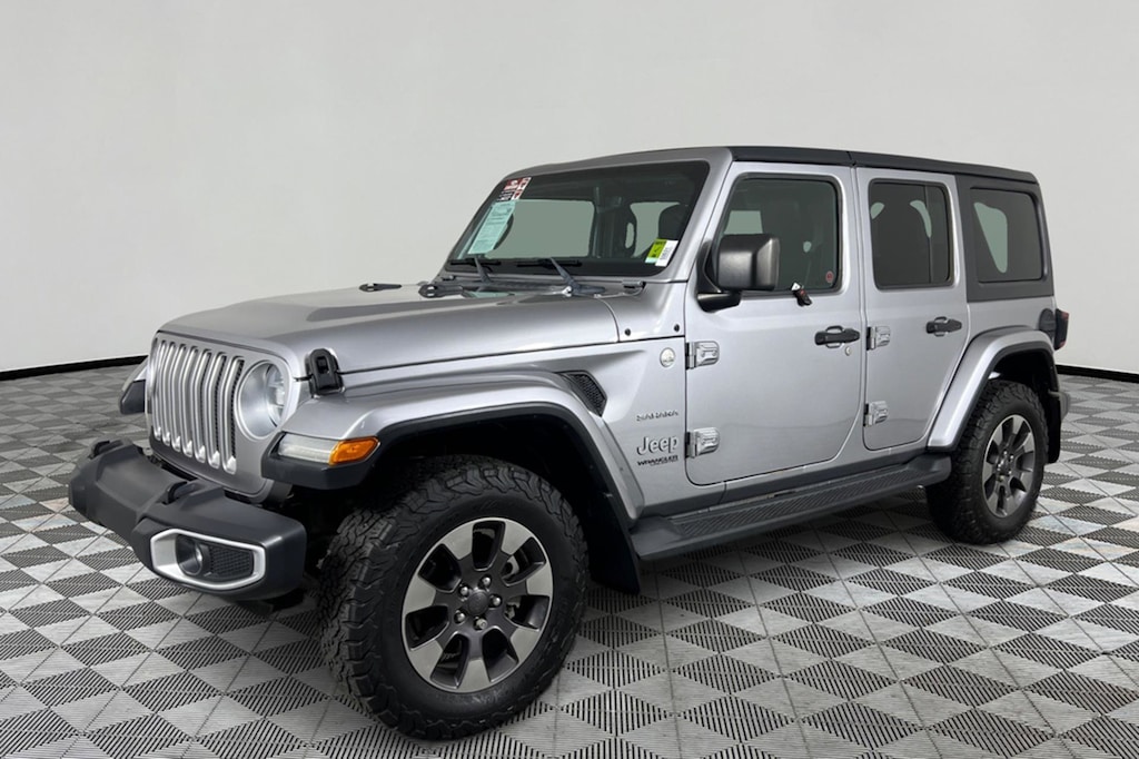 Used 2018 Jeep Wrangler Unlimited Sahara 4x4 SUV