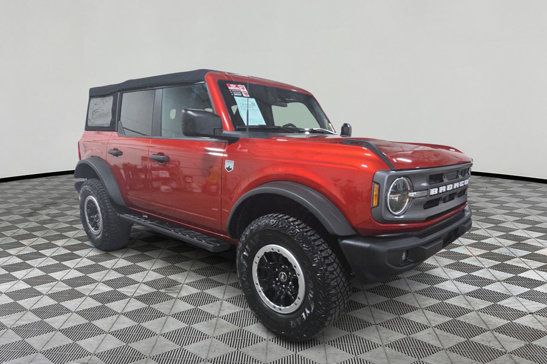 2022 Ford Bronco Big Bend photo 3