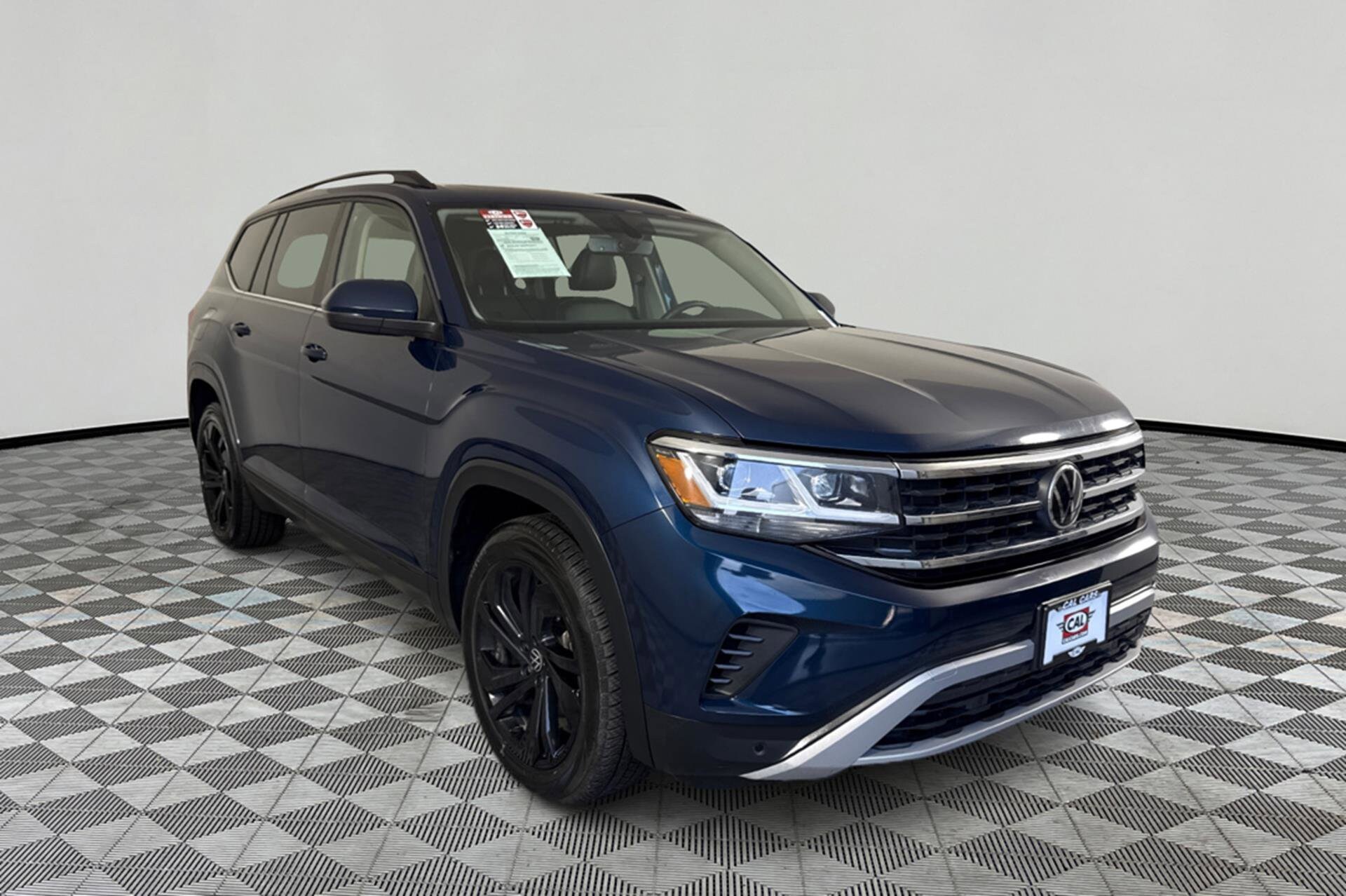 2022 Volkswagen Atlas V6 SE Technology photo 2