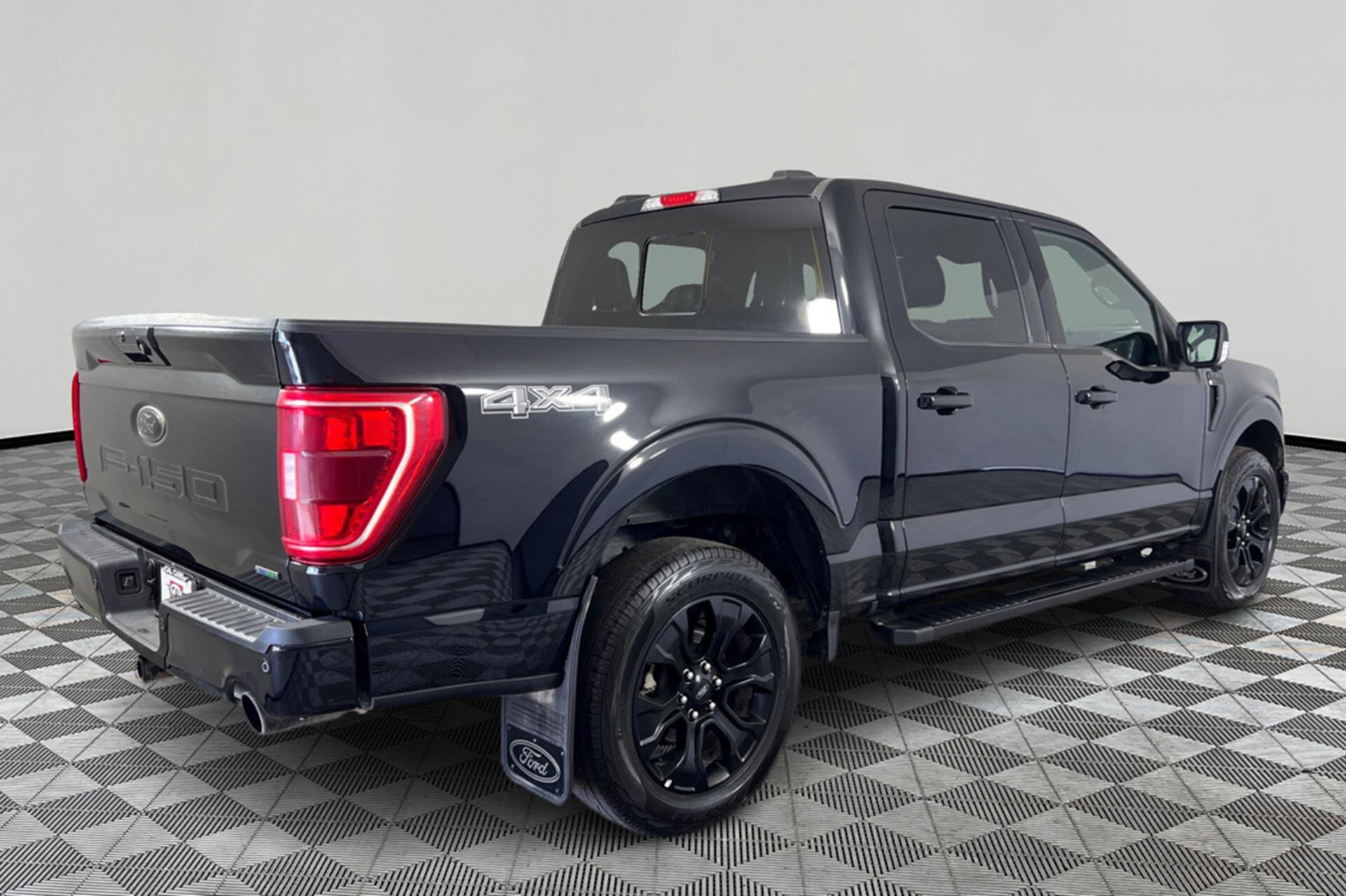 2023 Ford F-150 XLT photo 4
