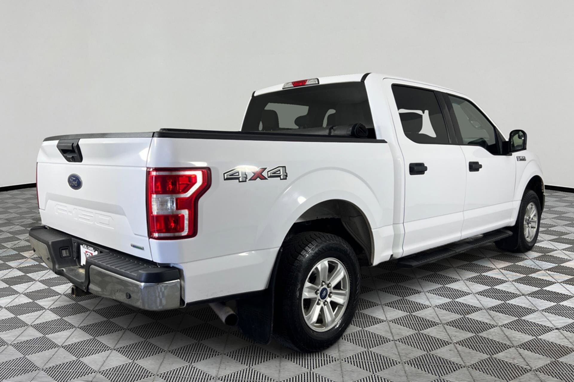 2018 Ford F-150 XLT photo 4