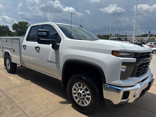 2025 Chevrolet Silverado 2500HD photo 3