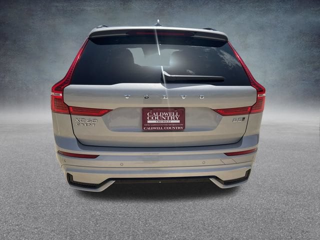 2025 Volvo XC60 Core - Photo 4