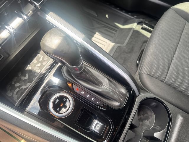 2024 Chevrolet Colorado LT - Photo 24