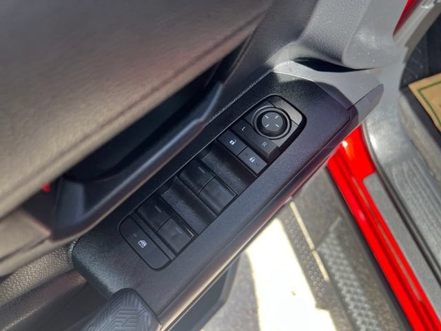 2025 Toyota 4Runner SR5 - Photo 11