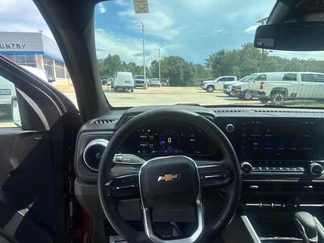 2025 Chevrolet Colorado LT - Photo 15
