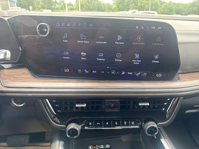 2025 Chevrolet Tahoe Premier - Photo 17