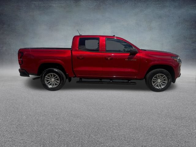 2025 Chevrolet Colorado LT - Photo 7