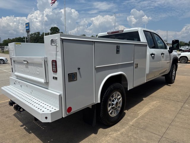 2025 Chevrolet Silverado 2500HD photo 4