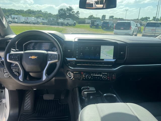 2025 Chevrolet Silverado 1500 LTZ - Photo 14