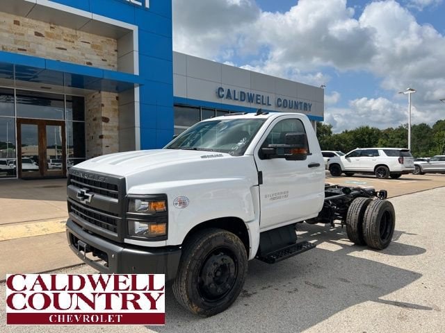 2023 Chevrolet Silverado 4500 Medium Duty Chassis Cab's photo
