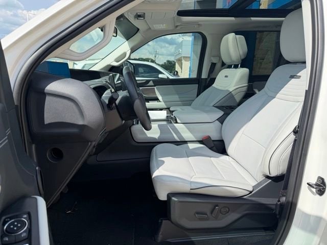 2026 Ford Expedition Platinum - Photo 36