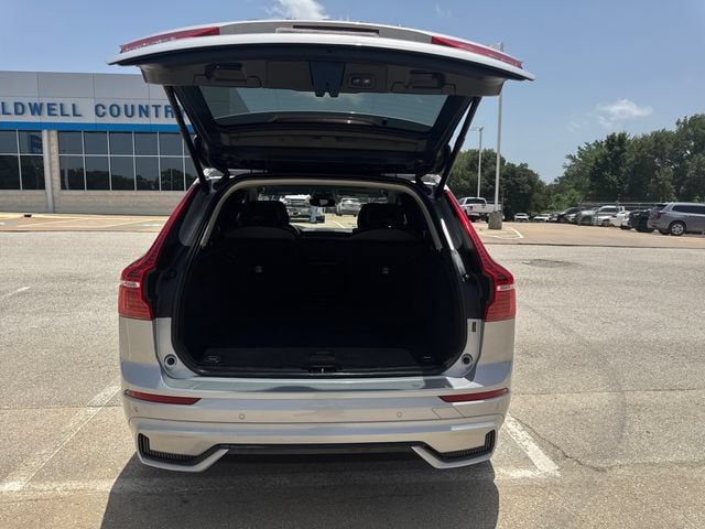 2025 Volvo XC60 Core - Photo 22