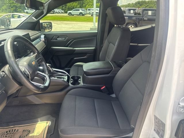 2024 Chevrolet Colorado LT - Photo 10