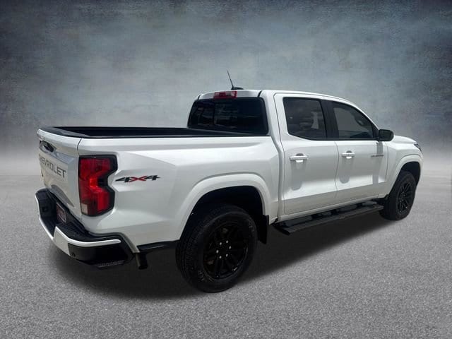 2024 Chevrolet Colorado LT - Photo 6