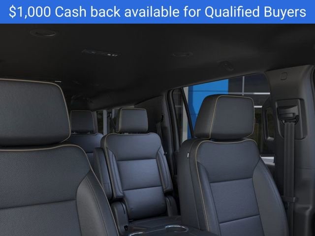 2025 Chevrolet Suburban Premier - Photo 25