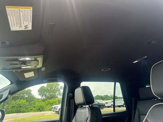 2025 Chevrolet Tahoe Premier - Photo 21