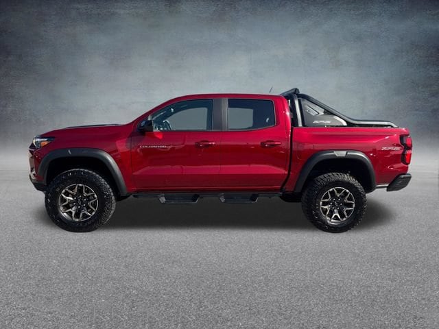 2024 Chevrolet Colorado ZR2 - Photo 8