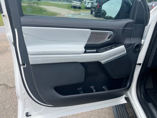 2026 Ford Expedition Platinum - Photo 10