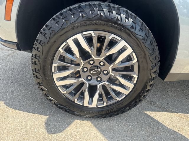 2025 Chevrolet Tahoe Z71 - Photo 28