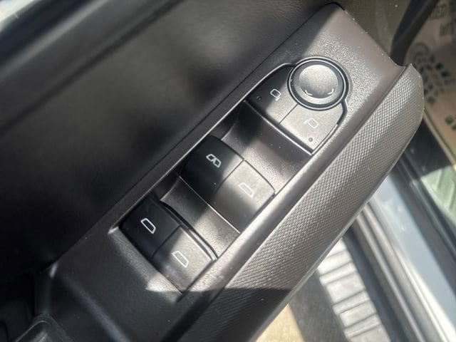 2024 Chevrolet Colorado LT - Photo 12