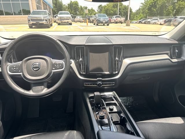 2025 Volvo XC60 Core - Photo 12