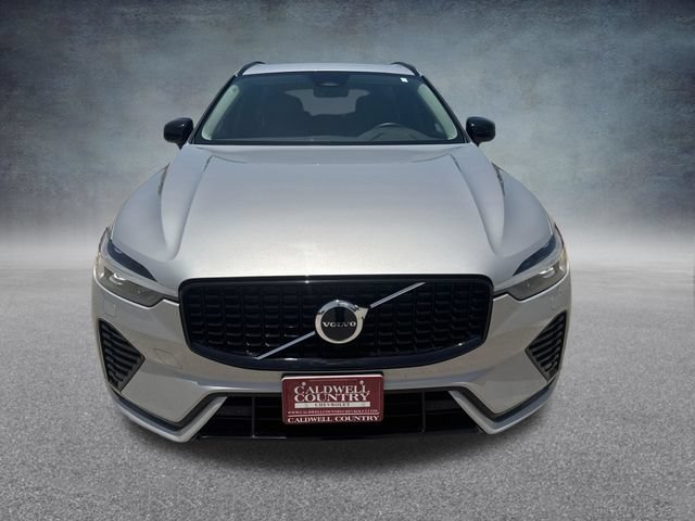 2025 Volvo XC60 Core - Photo 8