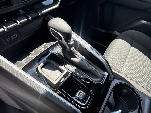 2025 Chevrolet Colorado LT - Photo 24