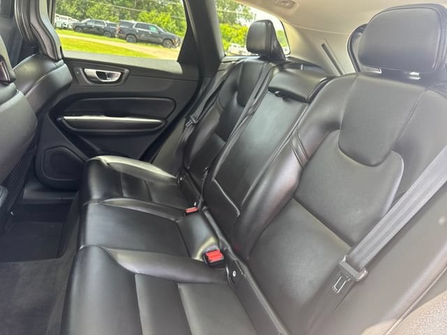 2025 Volvo XC60 Core - Photo 24