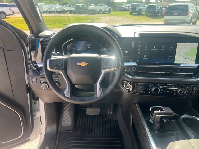 2025 Chevrolet Silverado 1500 LTZ - Photo 15