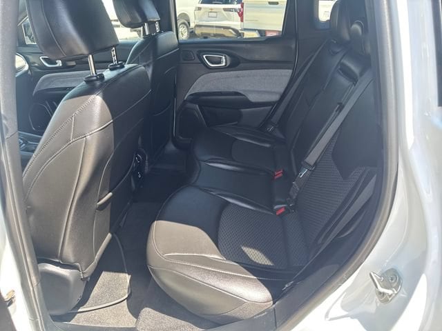 2025 Jeep Compass Latitude - Photo 25