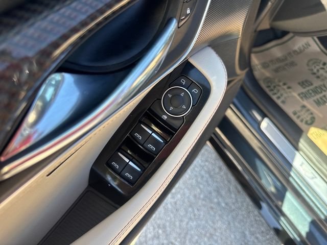 2025 Cadillac CT5 Sport - Photo 13
