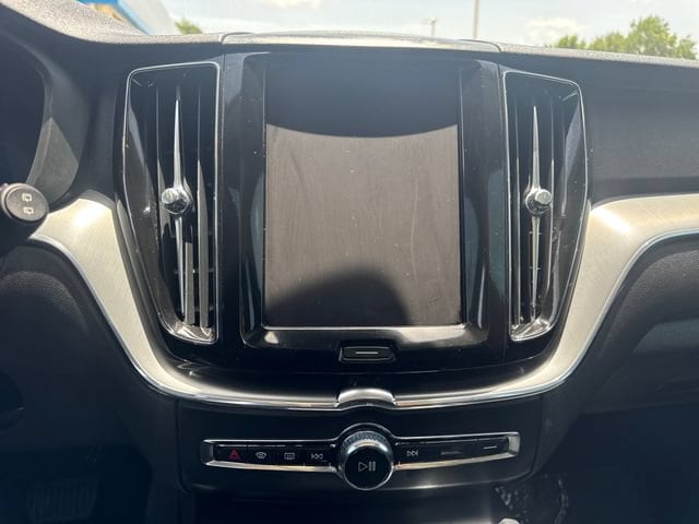 2025 Volvo XC60 Core - Photo 18