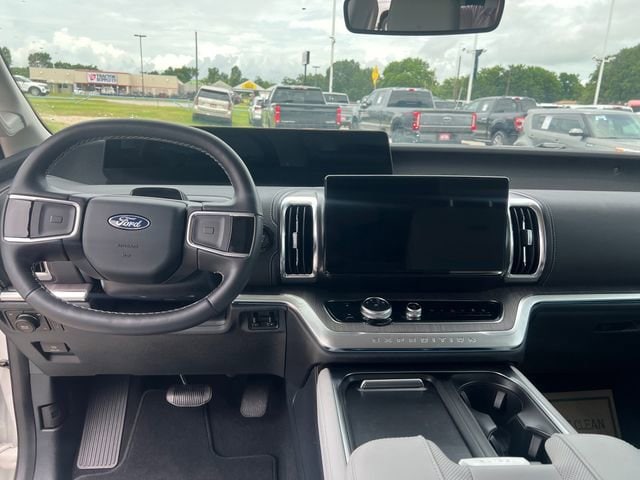 2026 Ford Expedition Platinum - Photo 12