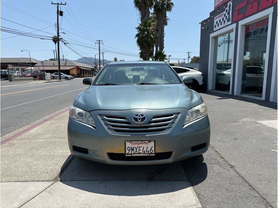 2009 Toyota Camry photo 2