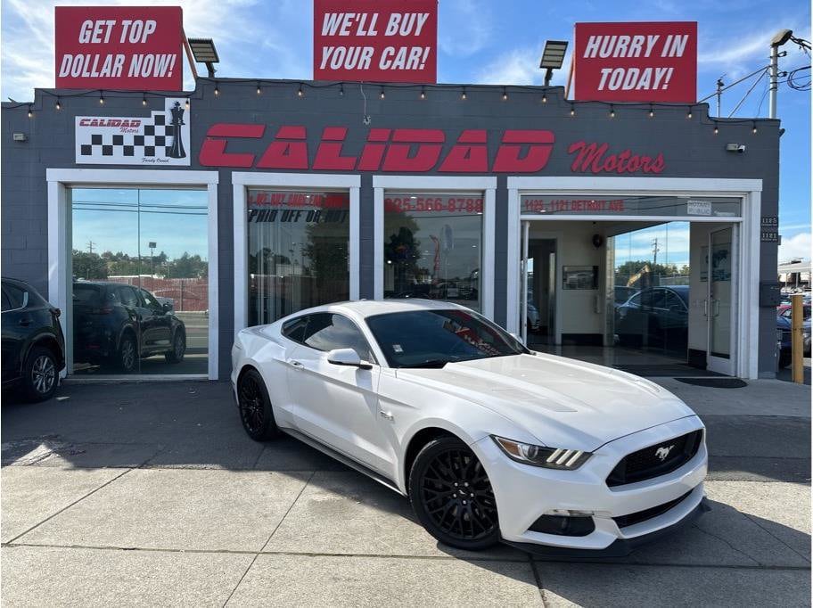 2017 Ford Mustang GT Premium's photo