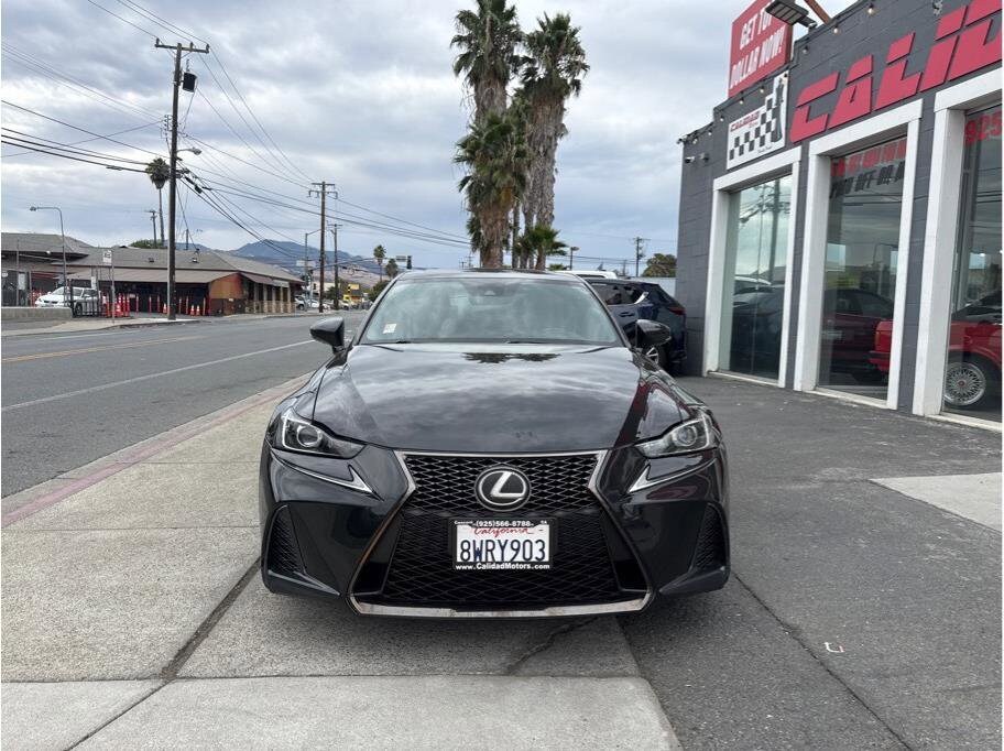 2017 Lexus IS 200t photo 2