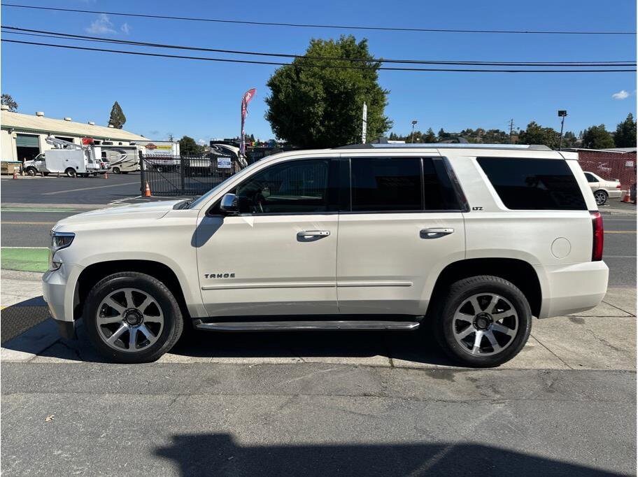 2015 Chevrolet Tahoe LTZ photo 4