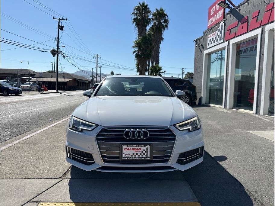 2017 Audi A4 Quattro Premium Plus photo 2