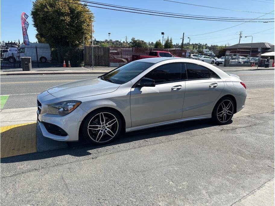 2019 Mercedes Benz CLA 250 photo 3