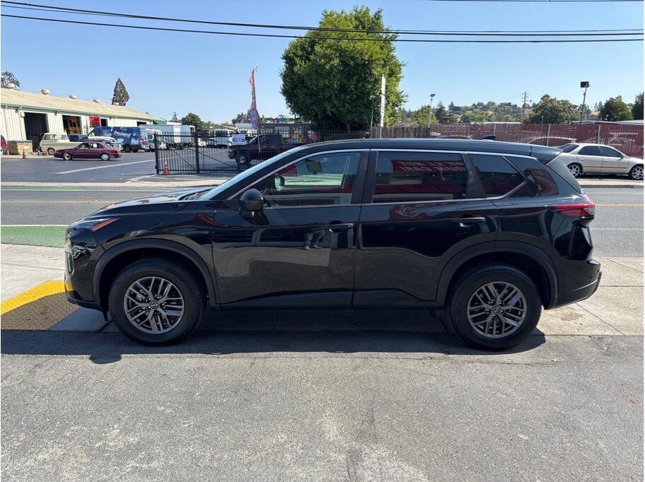 2024 Nissan Rogue S photo 4