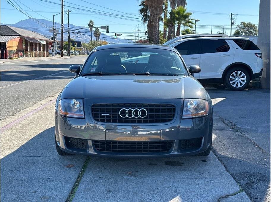 2004 Audi TT Quattro Coupe photo 2
