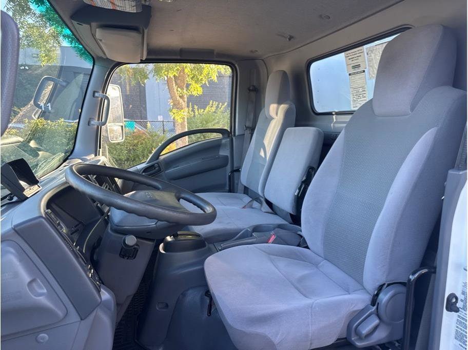 2022 Isuzu NPR HD - Photo 8