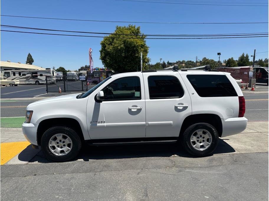 2007 Chevrolet Tahoe LT photo 3
