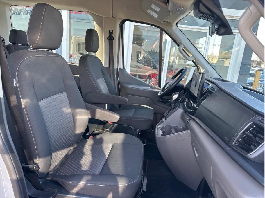 2023 Ford Transit Passenger Van XLT - Photo 17