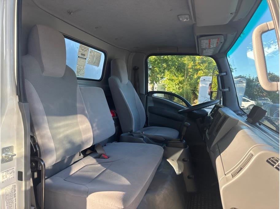 2022 Isuzu NPR HD - Photo 10
