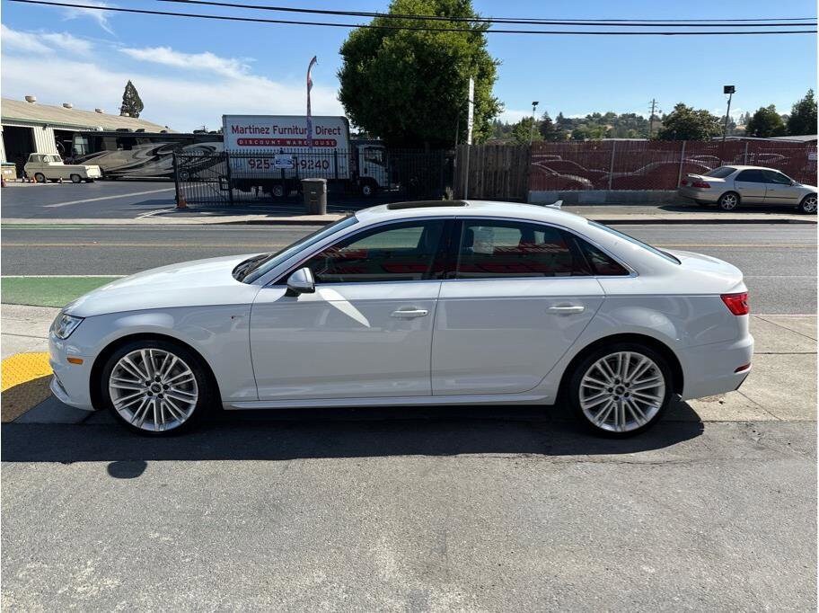 2017 Audi A4 Quattro Premium Plus photo 4