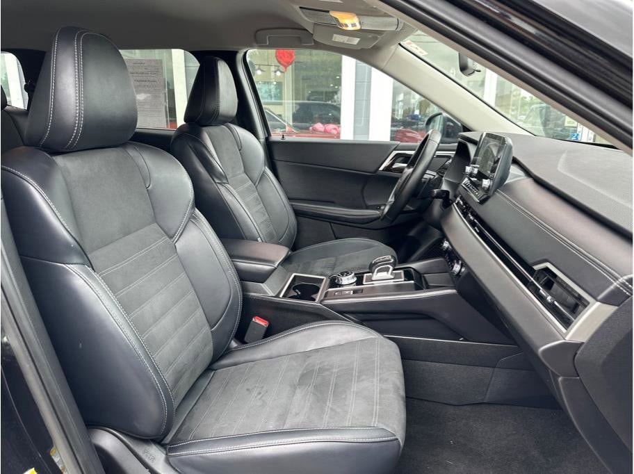 2024 Mitsubishi Outlander SE - Photo 19