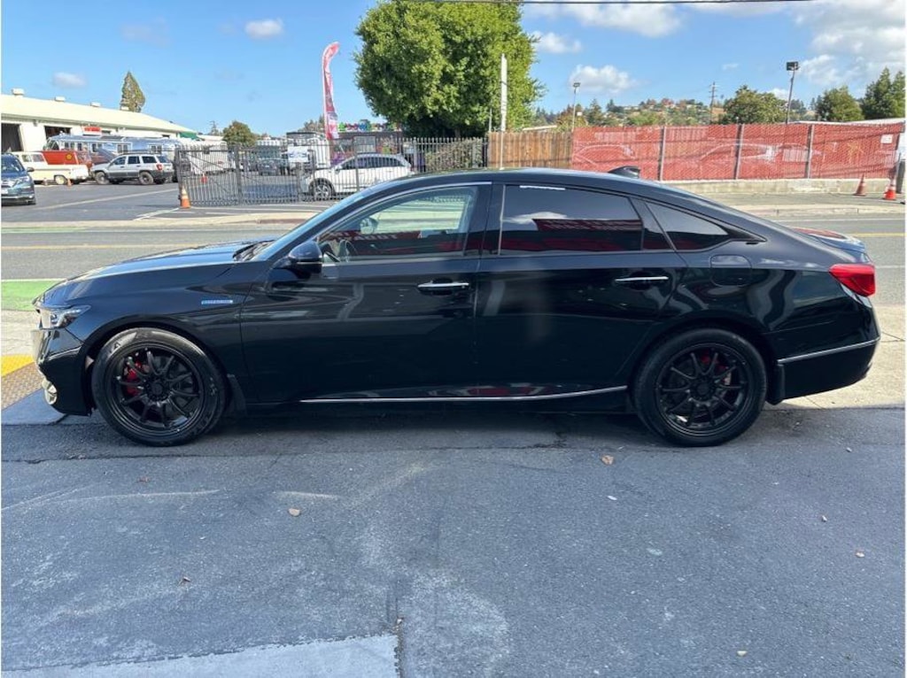 Used 2020 Honda Accord Hybrid Touring 4dr Car