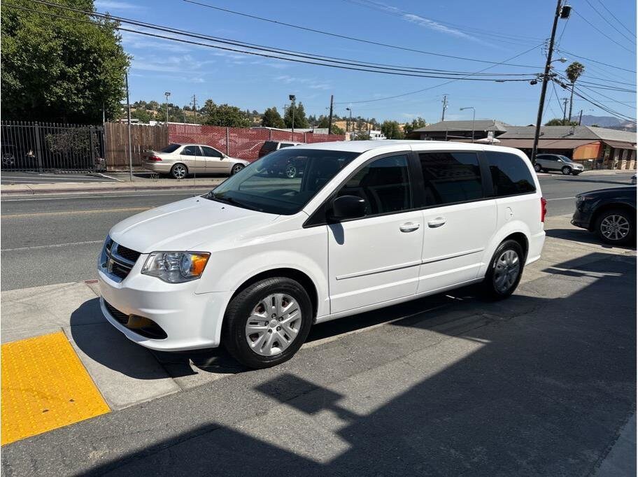 2016 Dodge Grand Caravan SE photo 3